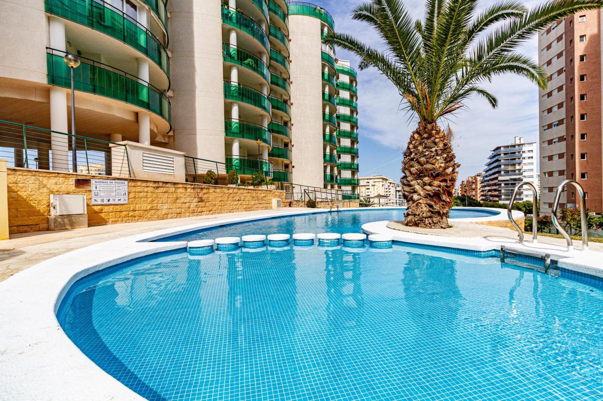 Apartment Vilapark With Pool, Free Parking, Terrace, Beach ベニドルム エクステリア 写真